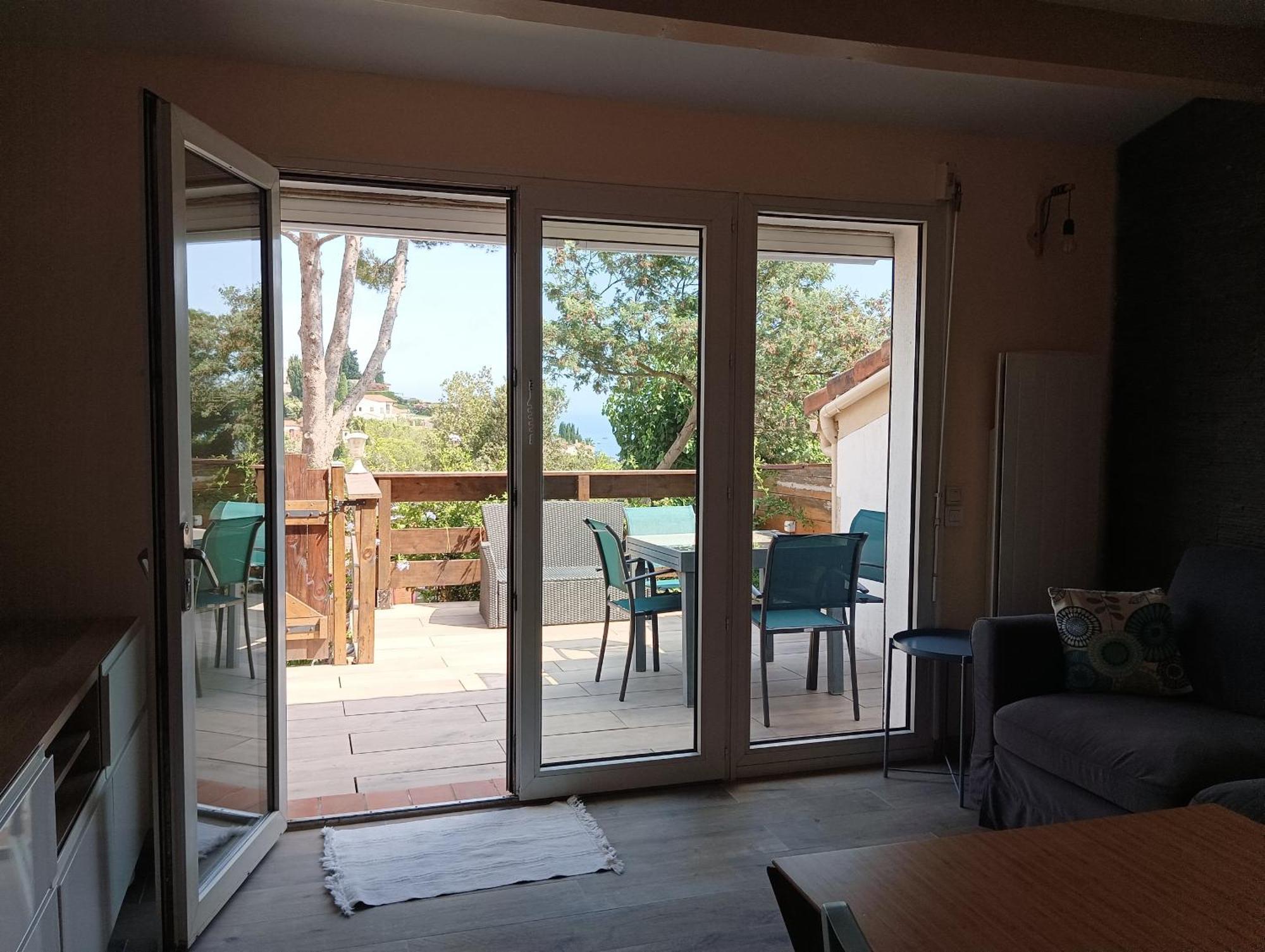 Petite Maison Au Calme - Piscine En Copropriete, Terrasse, Mer, Clim Vallauris Exterior photo